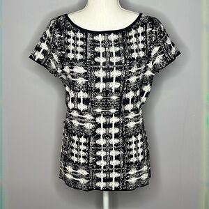 CARMEN MARC VALVO MEDIUM BLUE AND WHITE SHORT SLEEVE BLOUSE